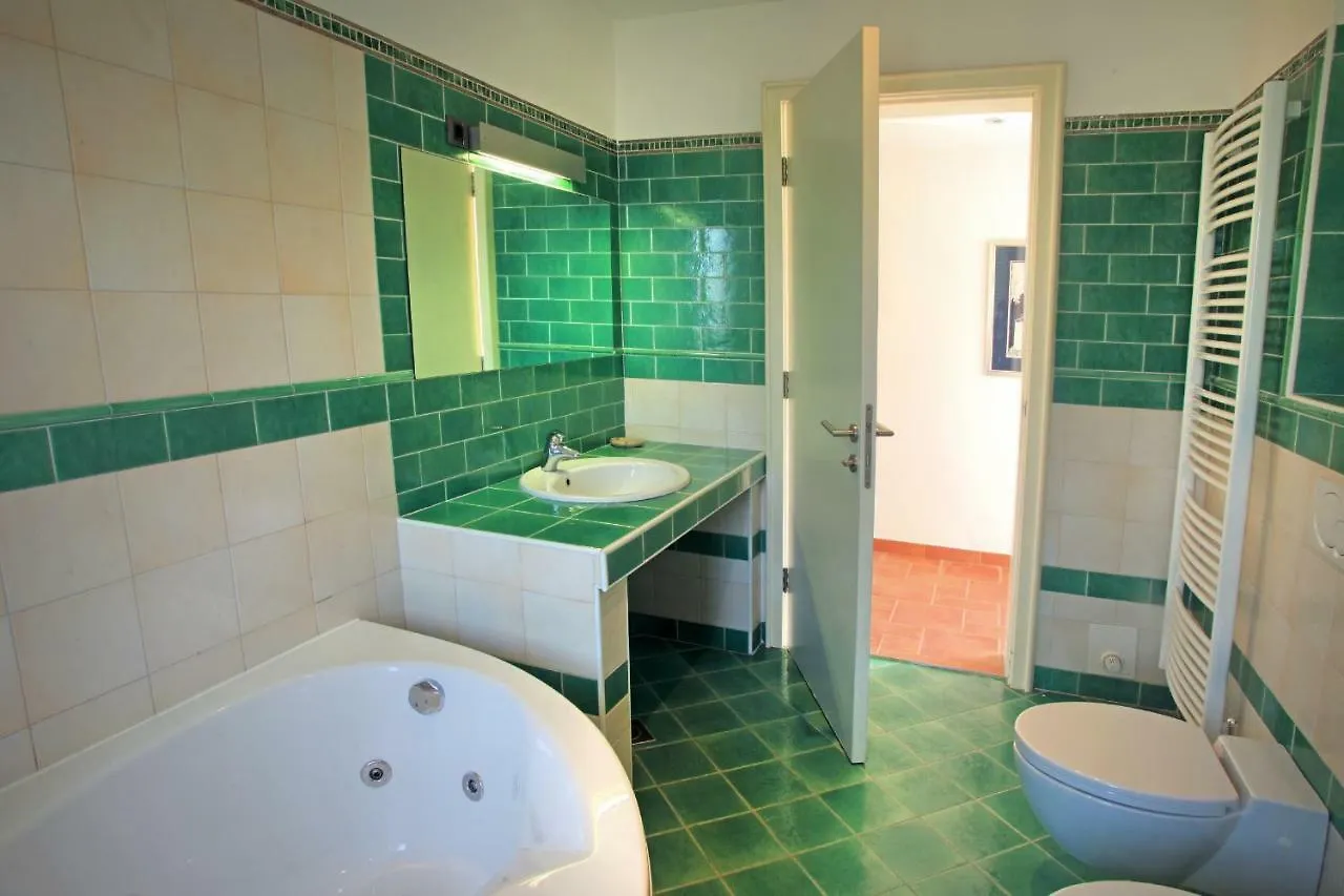 Spacious Villa In Parecag With A Swimming Pool Sečovlje